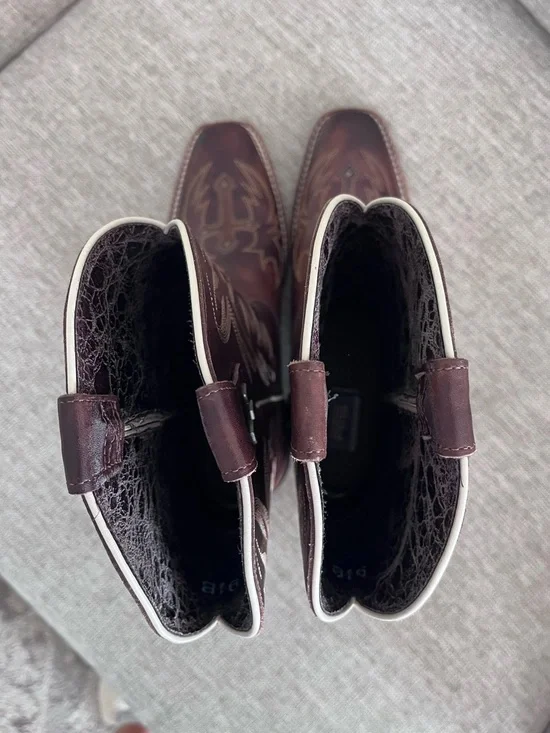 Ariat Legend Spirit Western Boot Brown Leather Studded Cross Size 9.5B - Picture 7 of 11